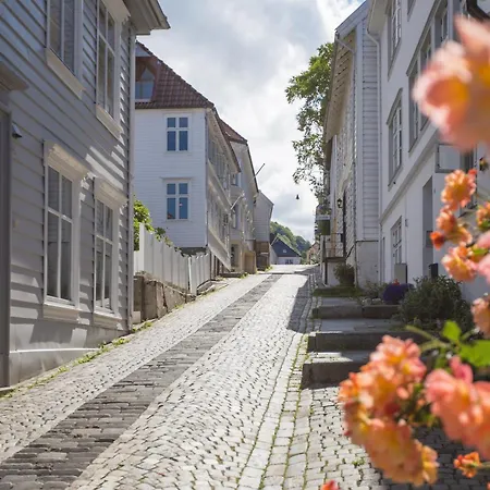 Live In Old Town - Unbeatable Location *